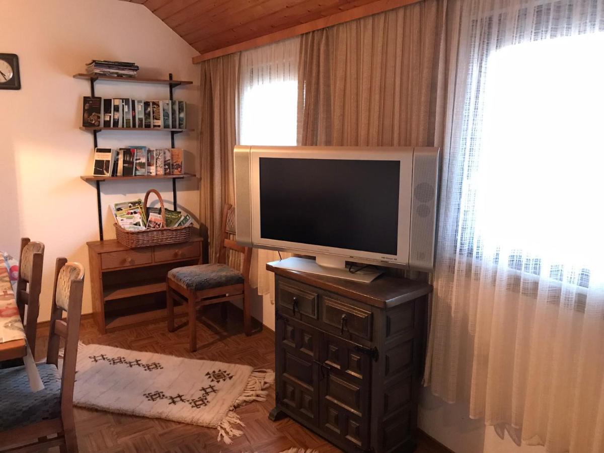 Retro Ferienwohnung Mit Schlossblick Im Nordschwarzwald Altensteig Exterior photo